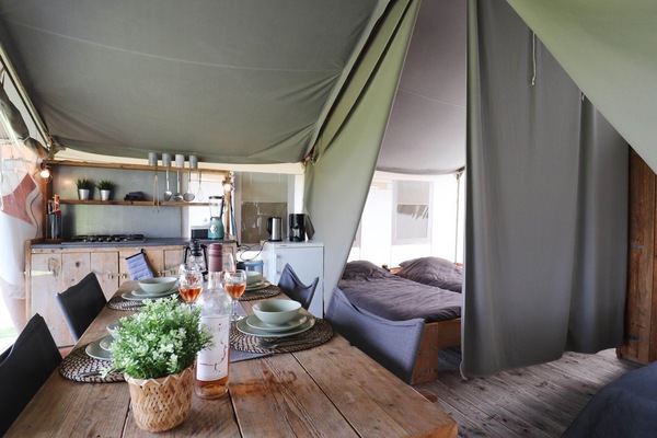 Tent | Living room