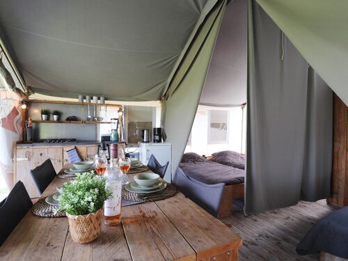 Glamping in Friesland With Friends