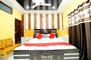 ห้องดีลักซ์ดับเบิล | Wi-Fi ฟรี, ผ้าปูที่นอน