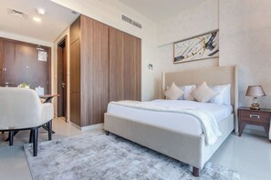 Classic Studio | Free WiFi, bed sheets - Staycae Holiday Homes - Vera (Dubai)