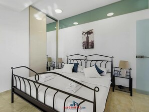 Villa | 3 soverom, individuelt innredet og strykejern/-brett