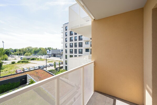 Apartment, 2 Bedrooms, Balcony | Balcony