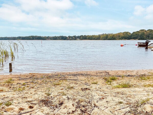 House | Water view - 6 Person Holiday Home in Vaxjo-by Traum (Växjö)