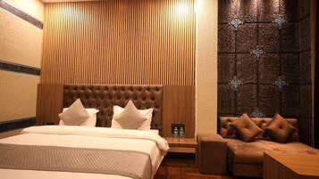 Free WiFi, bed sheets