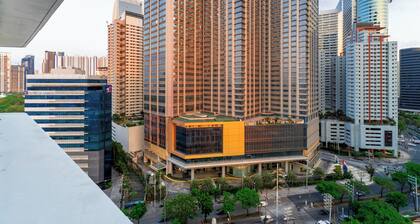 Jenny's Suite Cozy 1BR Condo w/ Balcony @ Lush Residences Ayala Makati City View