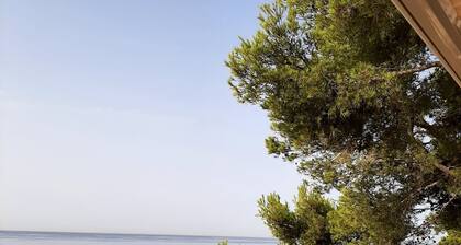 El balcĂł del Roc. Apartment in 1st line of the sea, two terraces, ideal for families