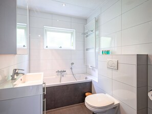 House | Bathroom | Bathtub