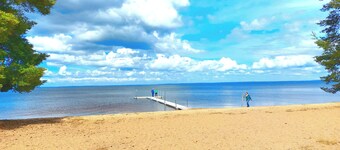Holiday home, Large natural property, Surrounded by several lakes