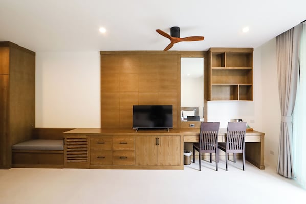 Deluxe Quadruple Room | Room amenity