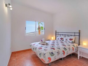 House | 3 bedrooms, individually furnished, bed sheets - Belvilla by OYO Holiday Home in Guaa de Isora (Guia de Isora)