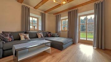 Apartment | Living room