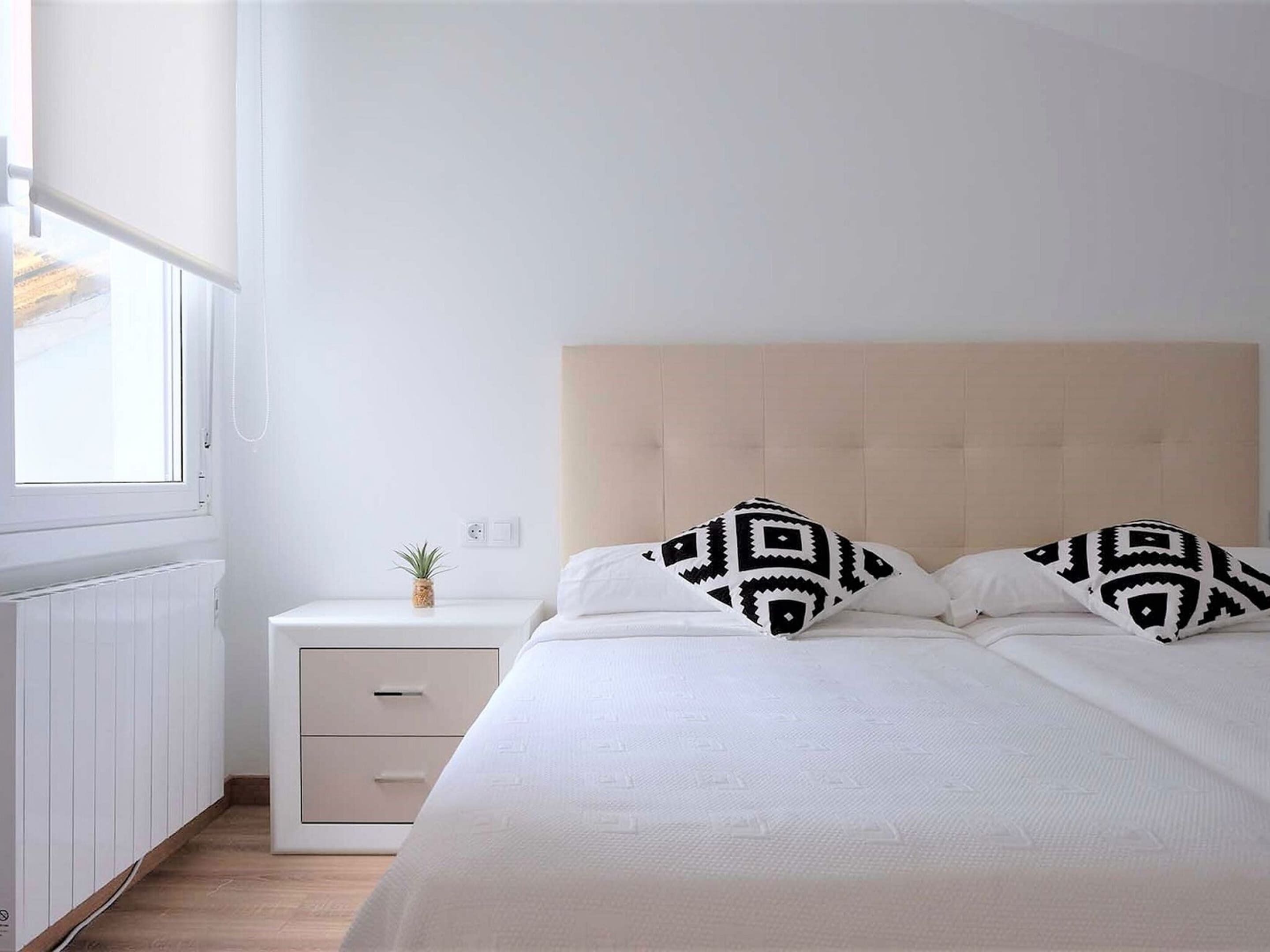 Căn hộ | 1 phòng ngủ, bộ trải giường 