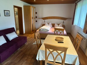 Dining - Cosy Apartment in Gortipohl With Garden (Sankt Gallenkirch)