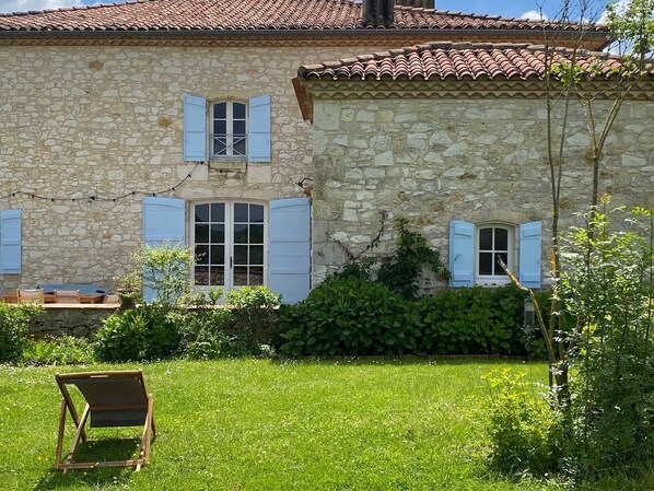 Terrace/patio - beautiful family country house (La Sauvetat)