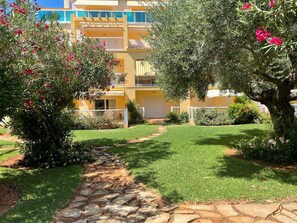 บ้านพัก | บริ�เวณภายนอก