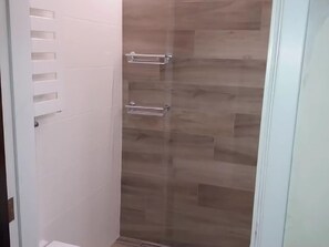 Apartment | Bathroom - Beachfront Bliss in Middelkerke (Middelkerke)
