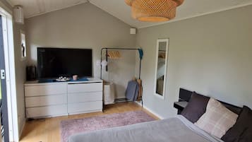House | 2 bedrooms, individually furnished