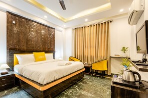 Superior Room, City View | Terrace/patio - Lime Tree Hotel and Banquet Huda Metro (Gurugram)