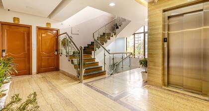 Lime Tree Hotel and Banquet Huda Metro