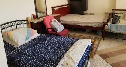 Bed spaces for 3 Executive Bachelors in Dubai, 5 Minutes drive from the airport