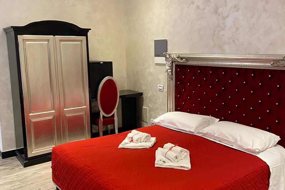 Classic Double Room | Desk, WiFi (free)
