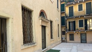 Interior - Arena Easy Suites Guesthouse (Verona)