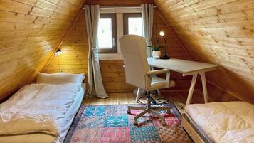 2 makuuhuonetta, silitysrauta/-lauta, Wi-Fi, vuodevaatteet