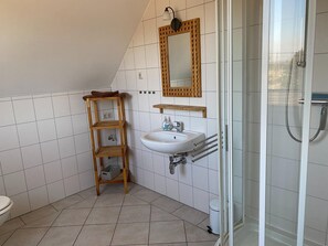 Apartment | Bathroom - Hideaway, Pruchten- Baltic Coast (Pruchten)