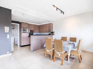 Apartment | Private kitchen - Orangerie 202 Close to the Beach and Center (Koksijde)