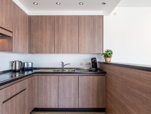 Apartment | Private kitchen | Electric kettle - Orangerie 202 Close to the Beach and Center (Koksijde)