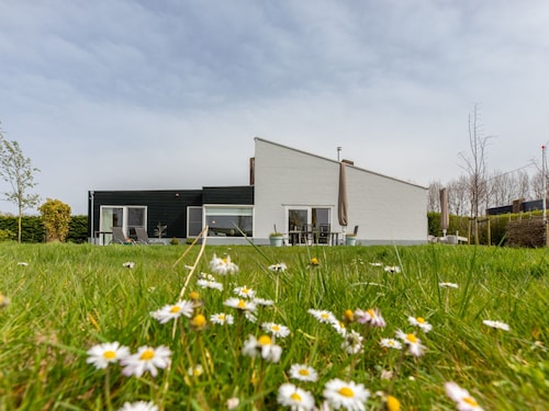 Holiday Home in Nieuwvliet Near the Beach