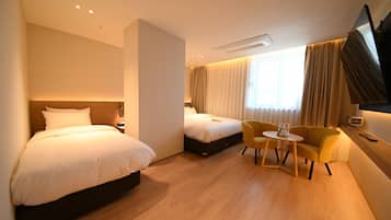 Superior Twin Room | 1 bedroom, down comforters, free minibar, soundproofing