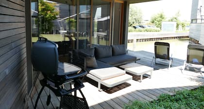 Enjoy pure relaxation in our luxurious lake-side holiday home