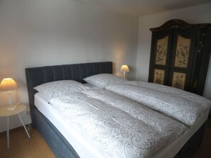 Apartment | 2 Schlafzimmer, individuell eingerichtet