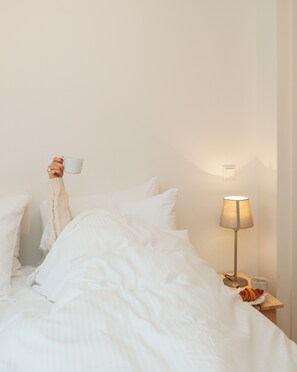 2 bedrooms, desk, laptop workspace, soundproofing - Urban Suites (Eindhoven)