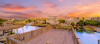 Waterfront Home w/ Pool, Boat Slip & Private Beach Access – Holiday Isle