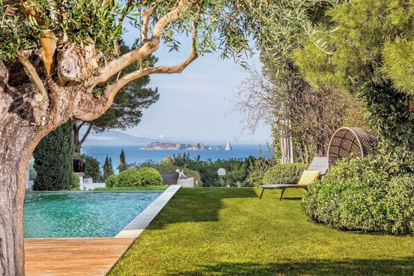 Pool - Villa Verde - Modern 5 bedroom villa in Begur (Begur)