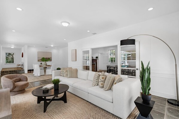 Télévision, espaces bureaux