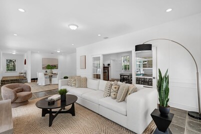 Memory Lane, Cozy Home with Pool, Lush South Miami