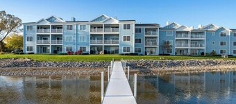 Harborage Pointe Waterfront