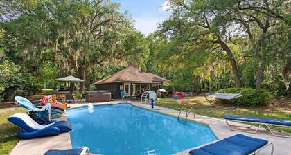 *Pool *Hot tub *Fire pit *Fence *Game room *Private