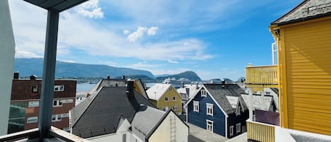 Appartamento Standard, 2 camere da letto, vista oceano parziale | Vista balcone