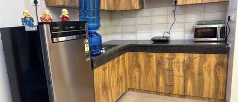 Luksusleilighet | Eget kjøkken | Kjøleskap, mikrobølgeovn, vannkoker og brødrister