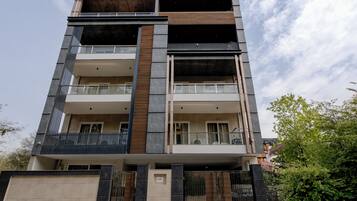 Bagian depan properti