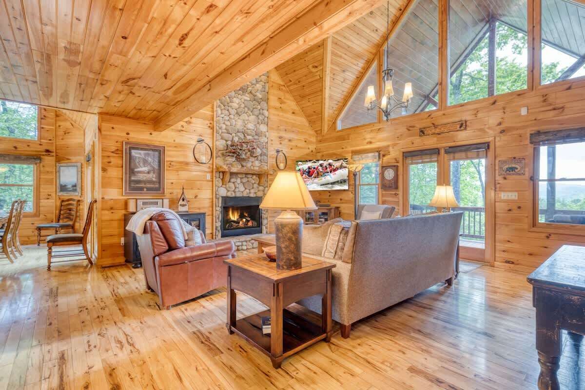 TV, fireplace, offices