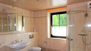 House | Bathroom