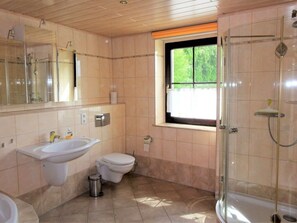 Ferienhaus | Badezimmer | Dusche