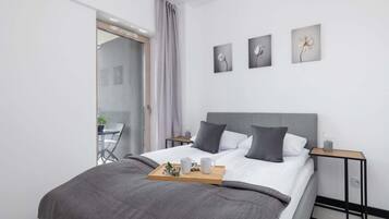 1 bedroom, desk, iron/ironing board, WiFi