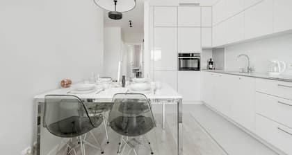 Spacious Apartment for 6 Persons | Parking and Balcony