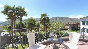 Tempat makan outdoor